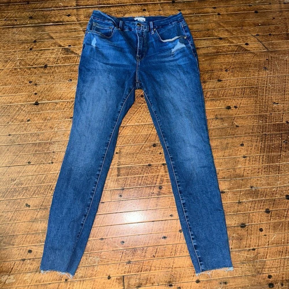 Good American distressed raw hem 12/31 good legs jeans